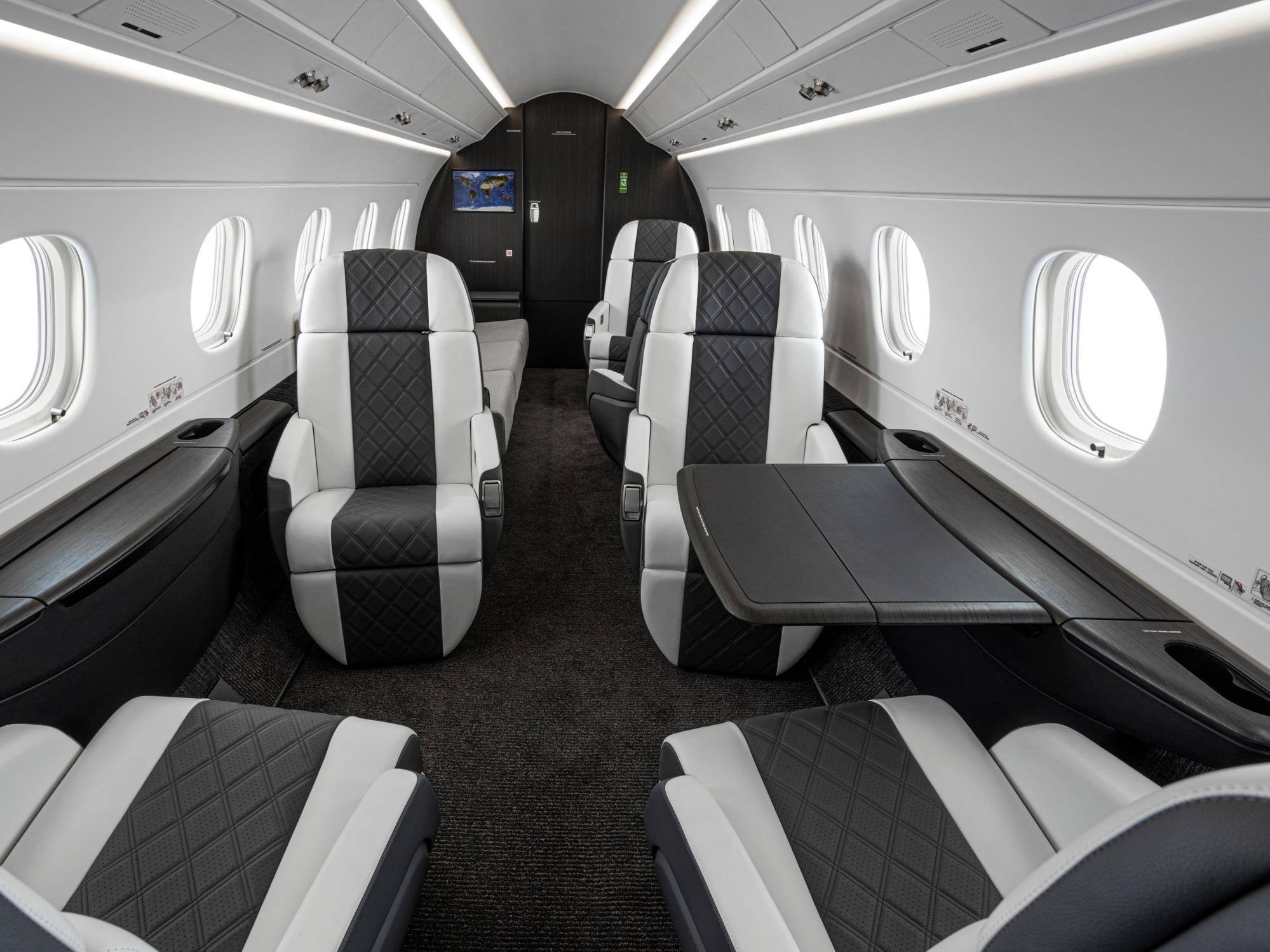 2016 Embraer Legacy 500_cabin_1