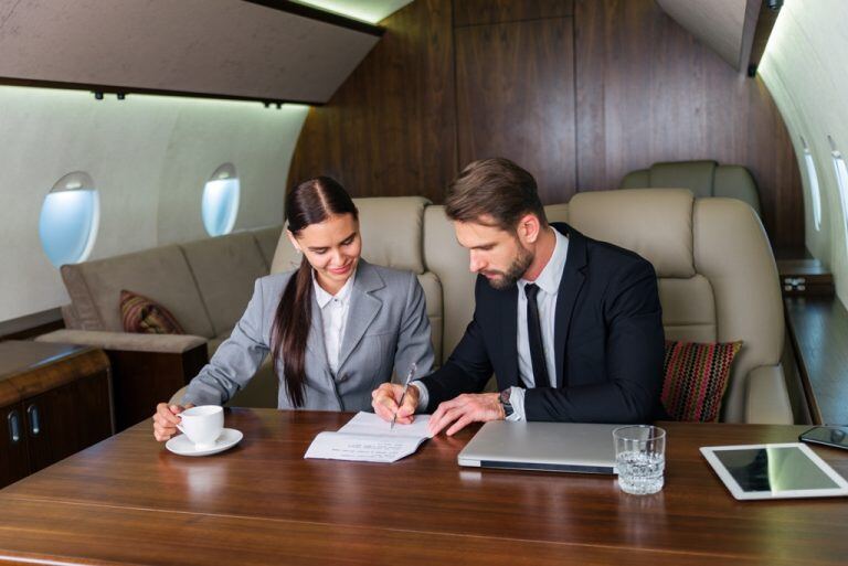 Private-Jet-vs-First-Class-768x513-1