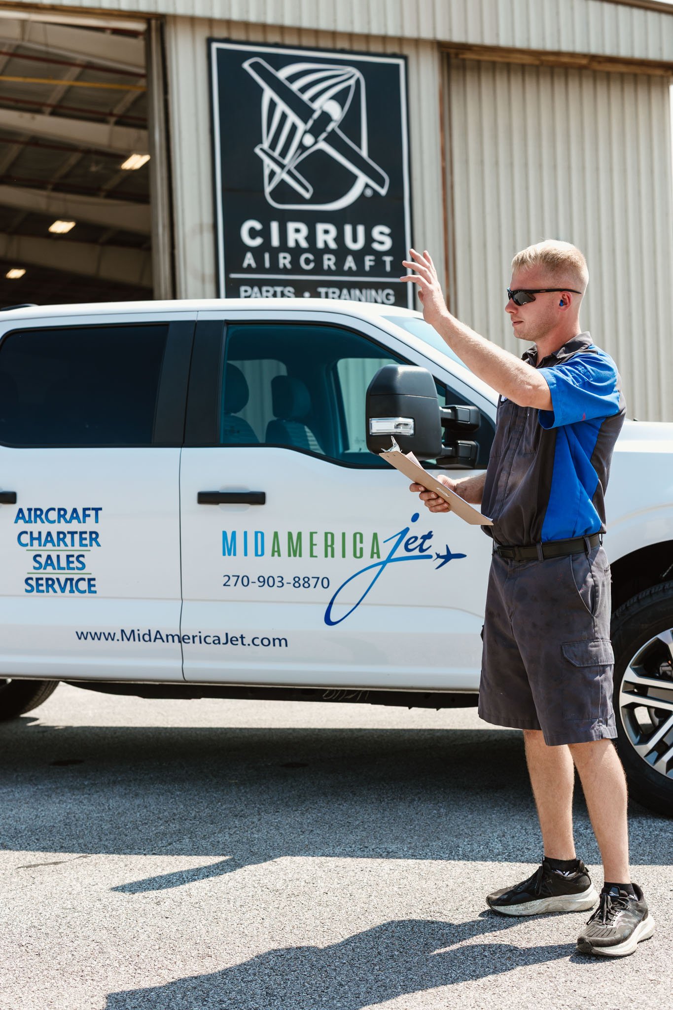 MOBILE SERVICE SHOOT WEB-01